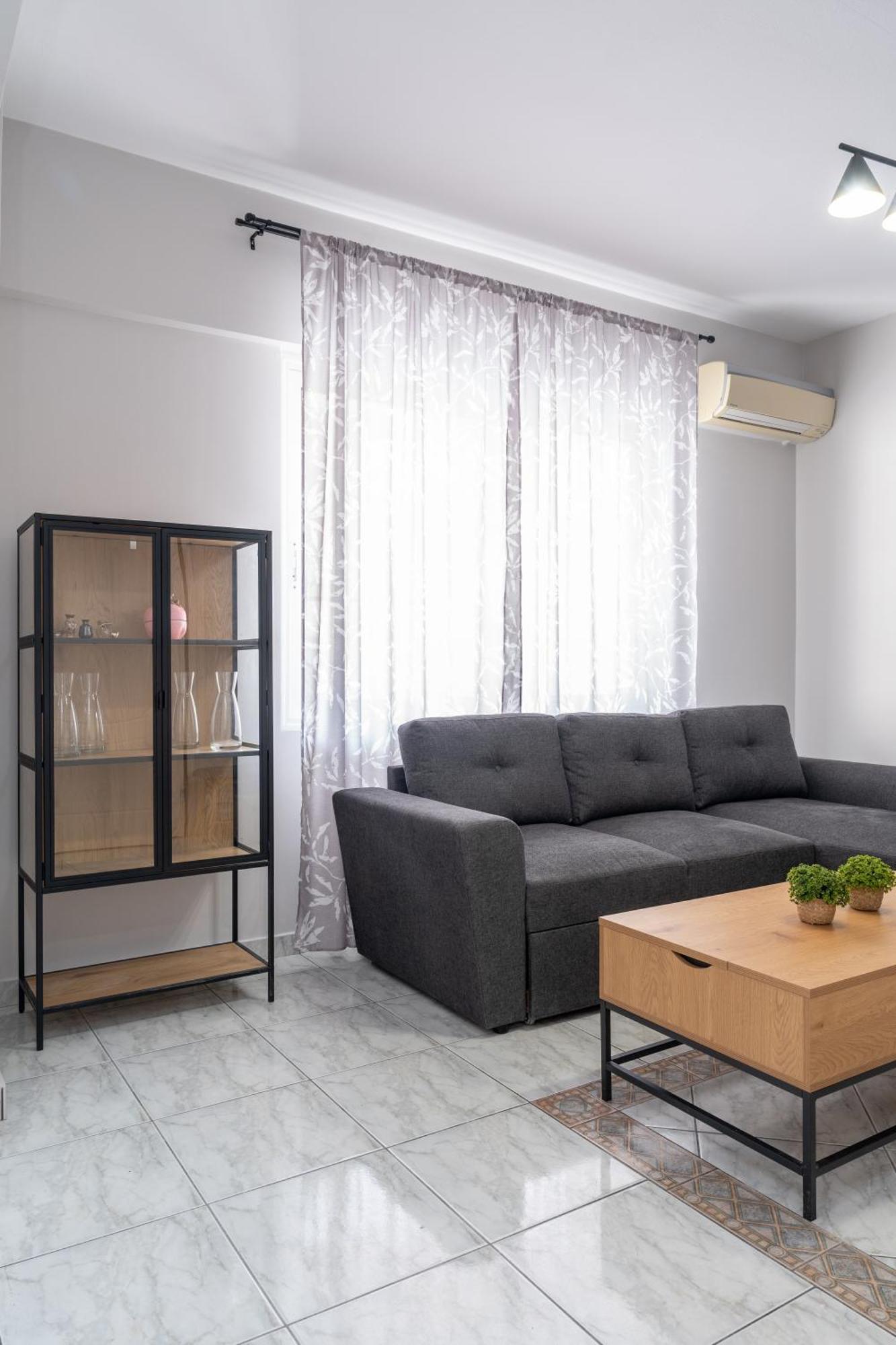 Ninas Central Apartment Kavála Exterior photo